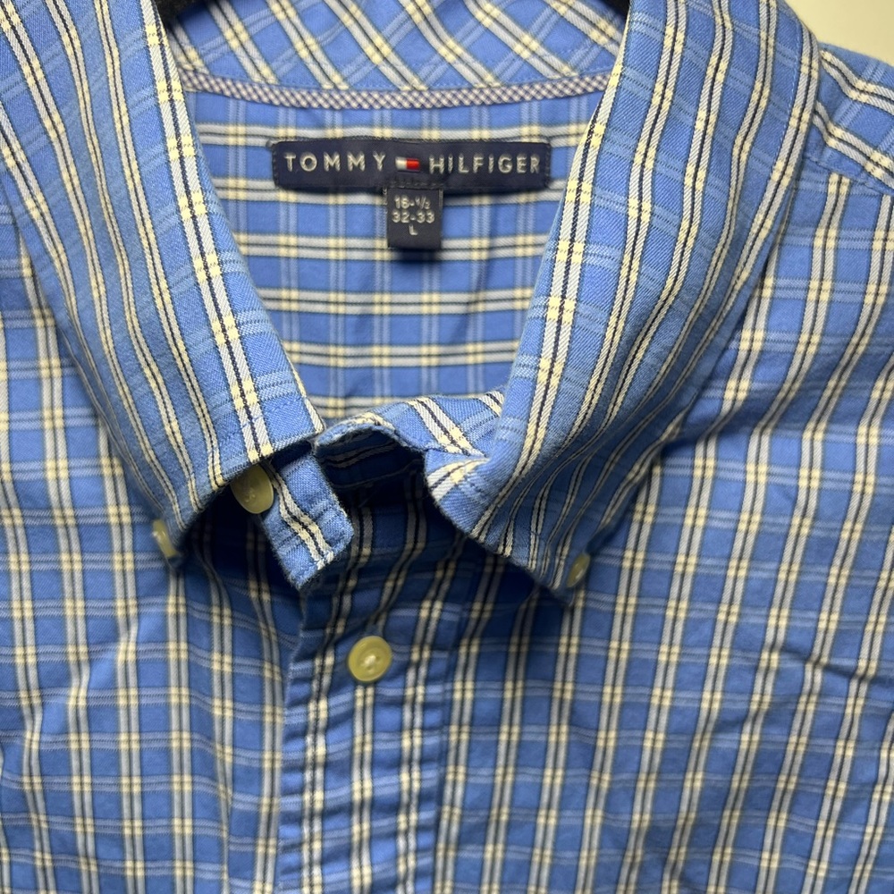 Tommy Hilfiger Men's Blue Checkered Shirt Size Large